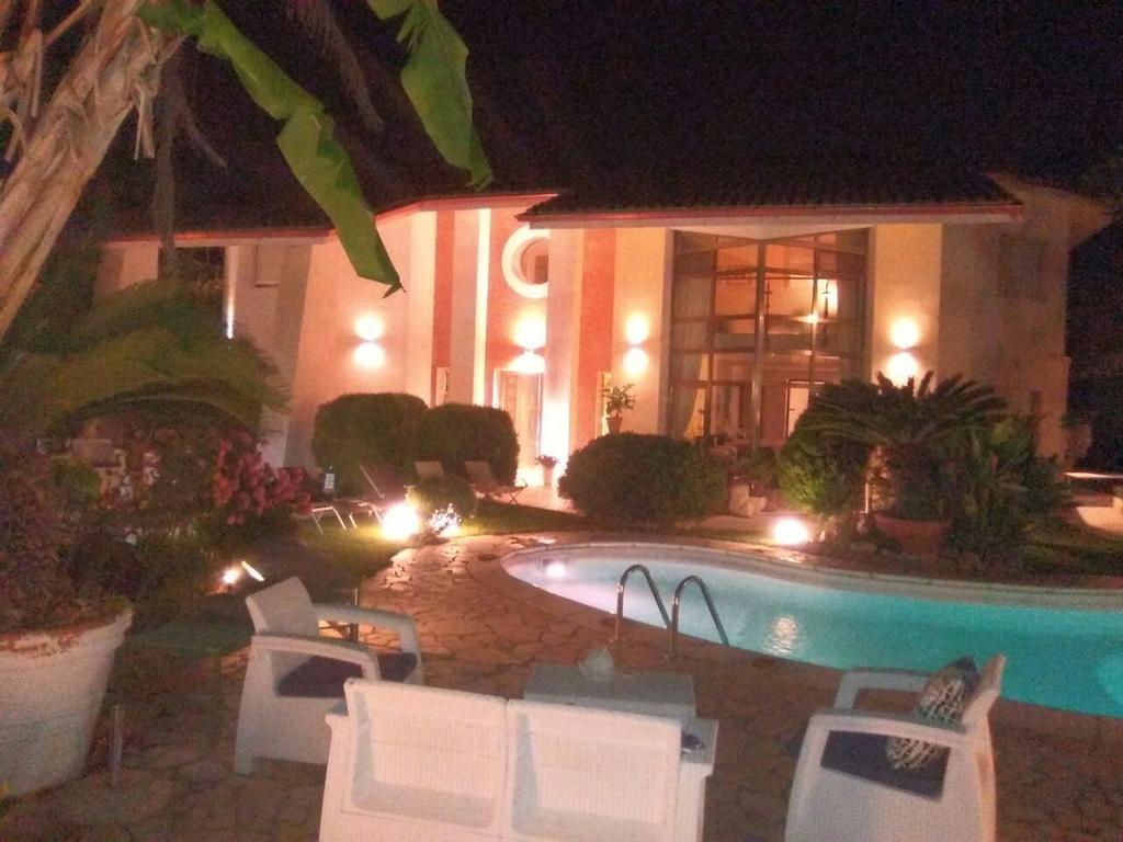 Relais Villa Stella Таранто Екстериор снимка